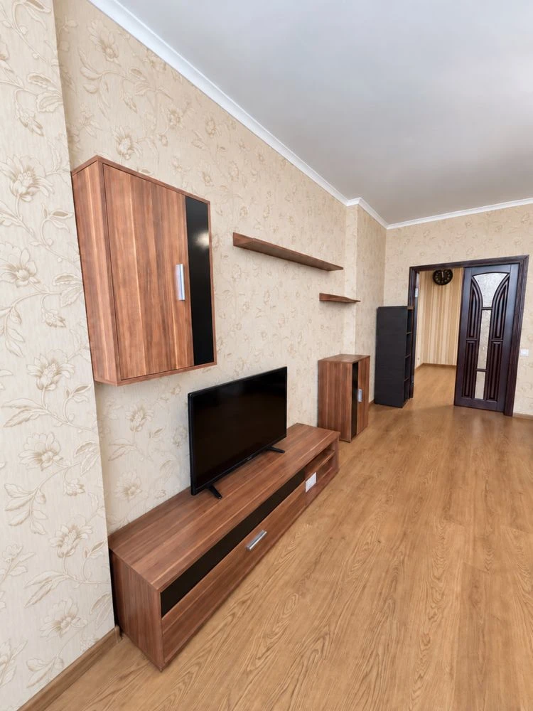 ВИДОВА 2-к квартира - Дніпровська набережна, 26Б, Осокорки,
