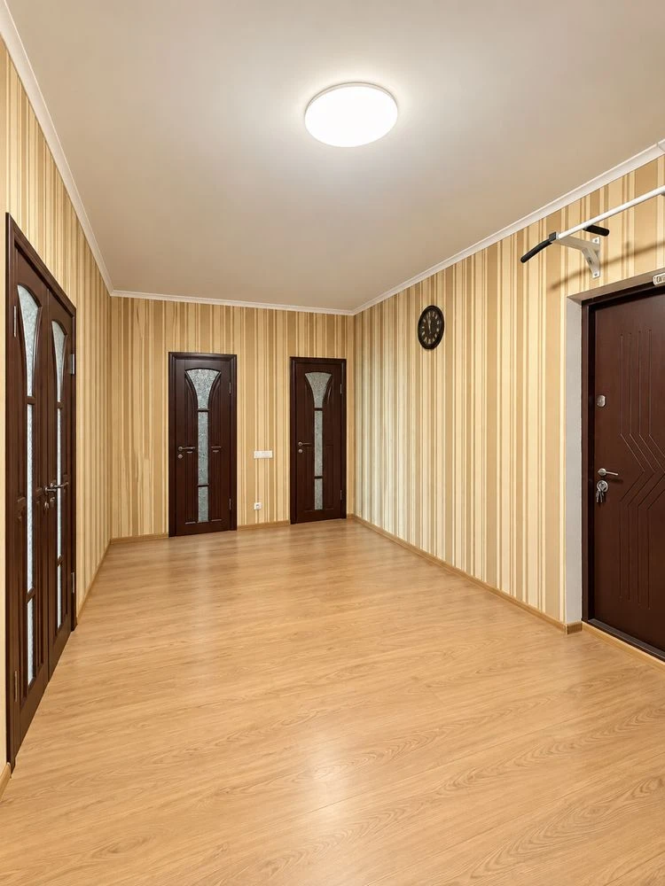 ВИДОВА 2-к квартира - Дніпровська набережна, 26Б, Осокорки,