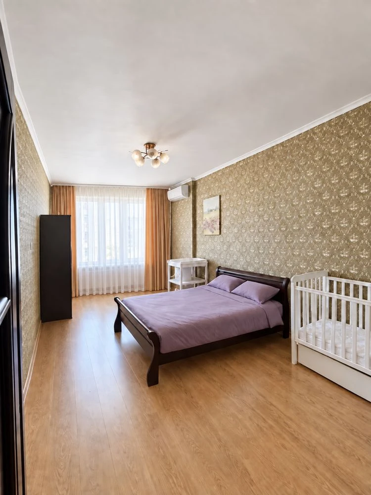 ВИДОВА 2-к квартира - Дніпровська набережна, 26Б, Осокорки,