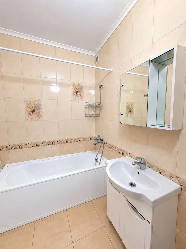 ВИДОВА 2-к квартира - Дніпровська набережна, 26Б, Осокорки,