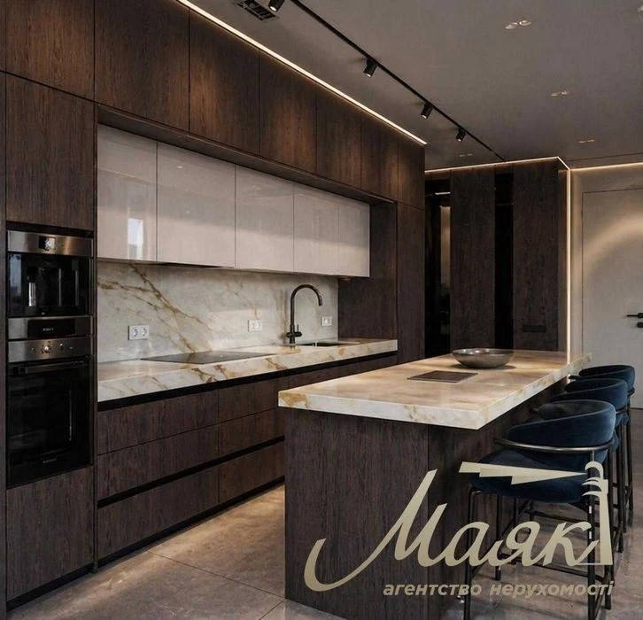 Sale of a premium 3-room apartment with a designer renovation