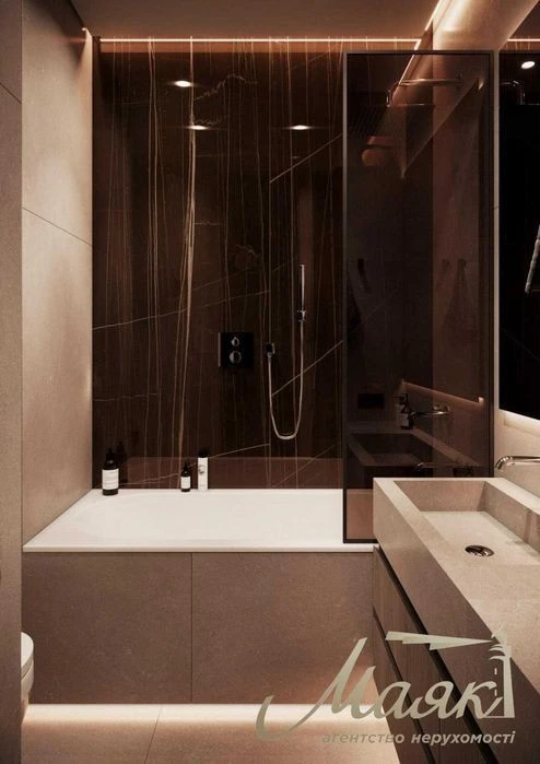 Sale of a premium 3-room apartment with a designer renovation