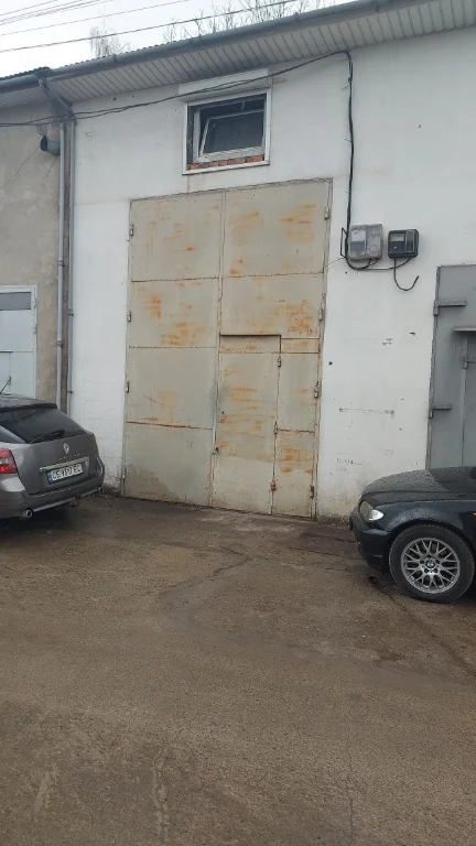 Продам гараж 49,кооператив N 18,м.Чернівці .Ціна договірна