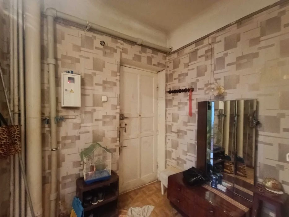 Selling 2 apartments in New Bavaria center, Kitaenko str., 4, Stalin-era building