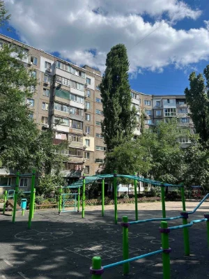 Продам 2 кімнатну квартиру  ЖМ Перемога Парк Прибрежний 6/9
