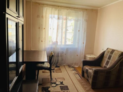 Продам 3 ком квартиру 71 м кв на Парусе