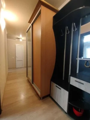 Продам 3х комнатную квартиру спецпроект, газ, кирпич. на Щор