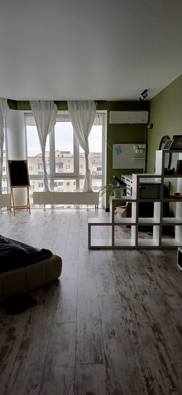 Продам 4кімнатну квартиру 175кв.м.Центр. Власник
