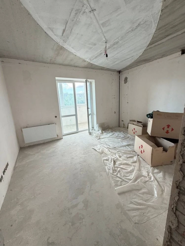 В продажу 4 к к - студія на вул. Садовій в Новобудові , 160
