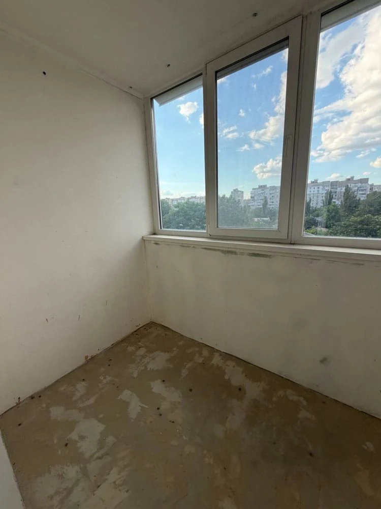 В продажу 4 к к - студія на вул. Садовій в Новобудові , 160