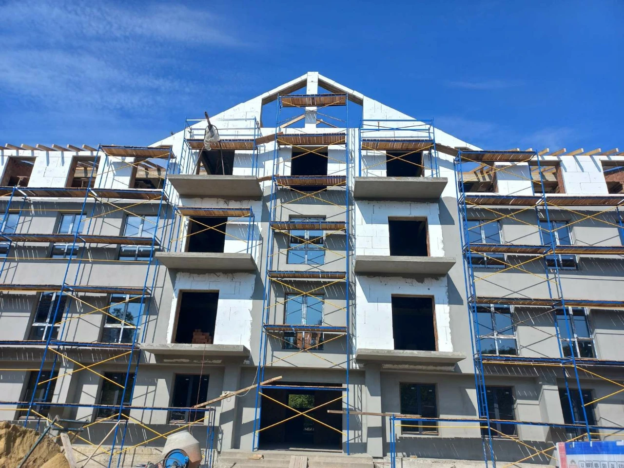 2 - км. квартира в новому ЖК ,, Dream House ", центр Садгори