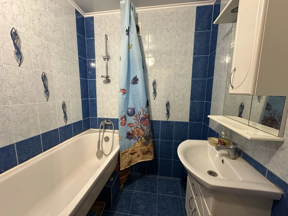 Продаю 2квартиру в Соляних (Центральний район)