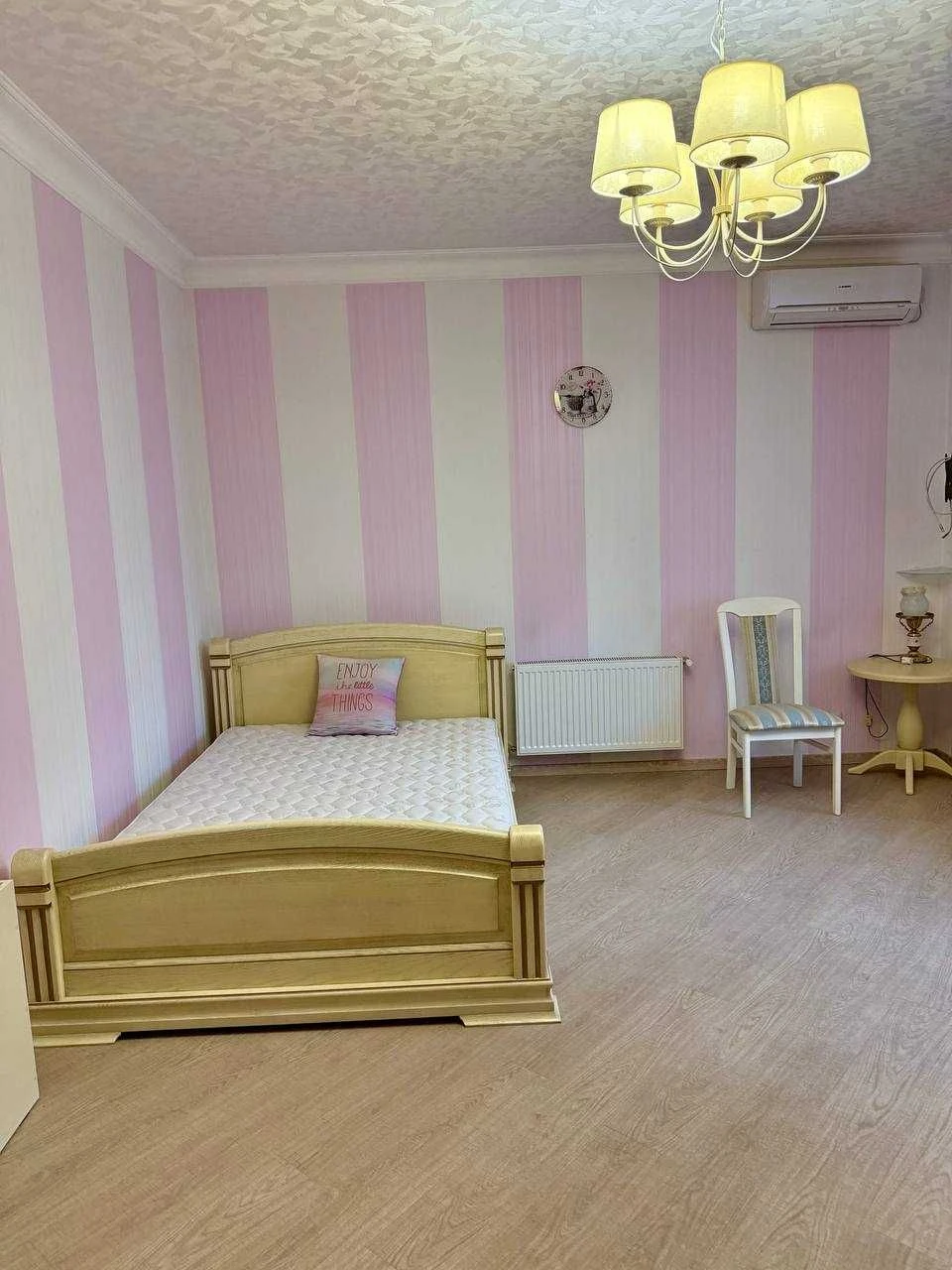 Власник Продам котедж 2-х поверх.,10 соток , бомбосховище, б