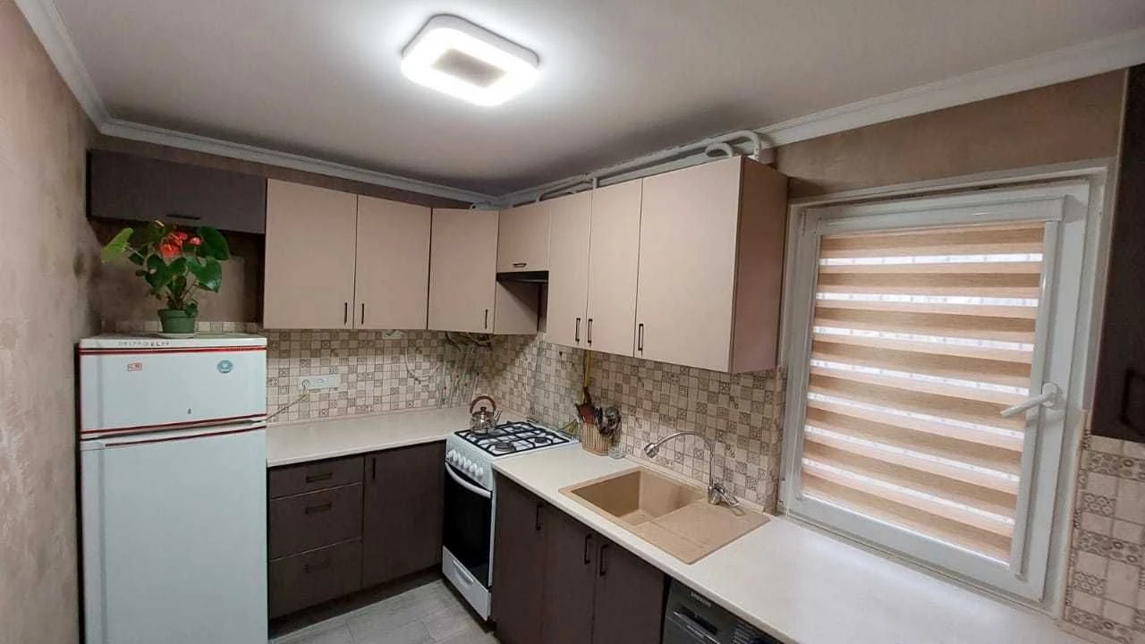 Продам 3-х км дом 42 кв.м, участок 2 сотки. Евроремонт. Ул.