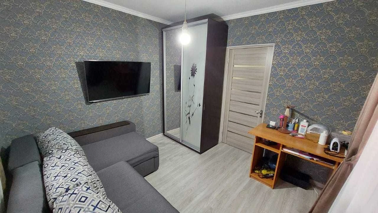 Продам 3-х км дом 42 кв.м, участок 2 сотки. Евроремонт. Ул.