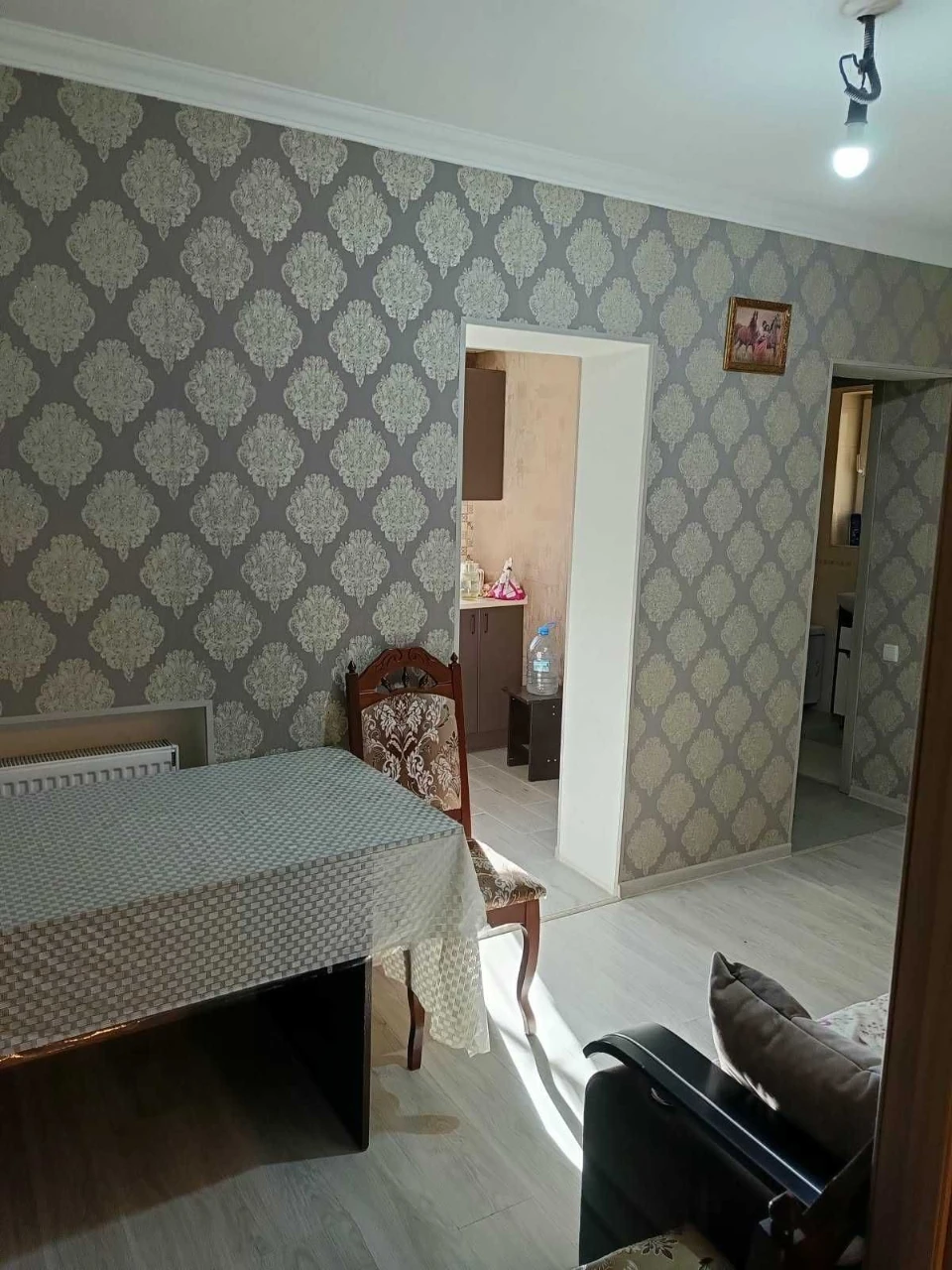 Продам 3-х км дом 42 кв.м, участок 2 сотки. Евроремонт. Ул.