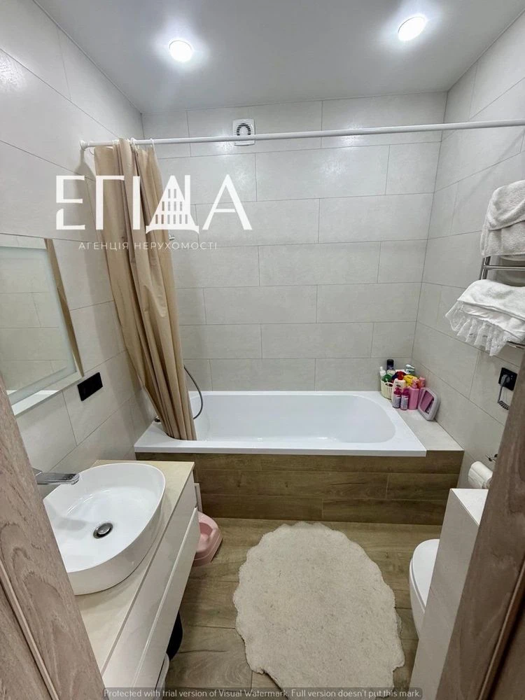 Таунхаус 90 м², ЯКИЙ  САМ допомагає ОПЛАЧУВАТИ  електроенерг
