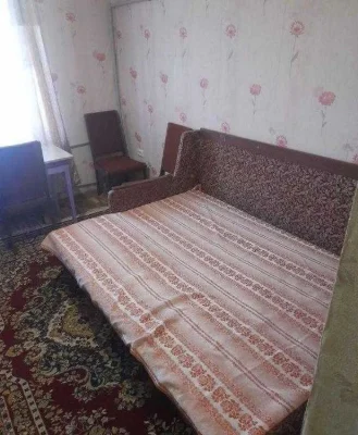 У продажу однокімнатна малогабаритна квартира