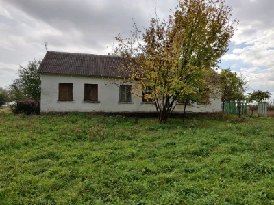 Продам будинок с. Озеряни 35 км до м. Рівне
