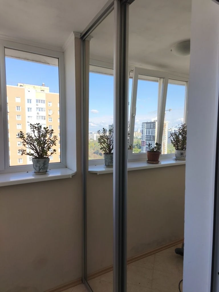 Продаж 2 к квартири Пчілки,Здолбунівська,Григоренко,Позняки