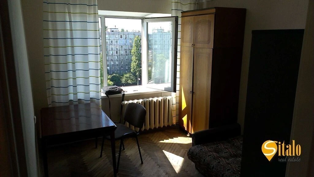 Продаж 3-кімнатної квартири 60.44 м², Братиславська вул., 4