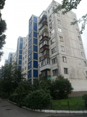Продаж 3-кімнатної квартири 60.44 м², Братиславська вул., 4