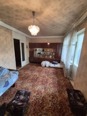 Внимание квартира под ремонт .2 ком.кв ул.Светлая