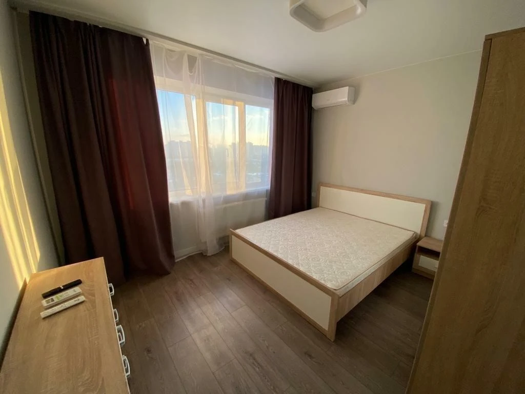 Оренда 2-кімнатної квартири 61 м², Петра Запорожця вул., 26А