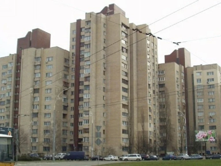 Sale of a 3-room apartment 80 m², Oleksandra Arkhipenko St.