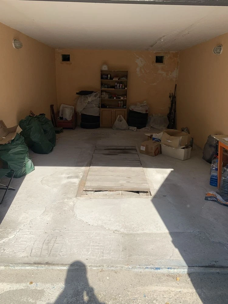 Продам капітальний гараж