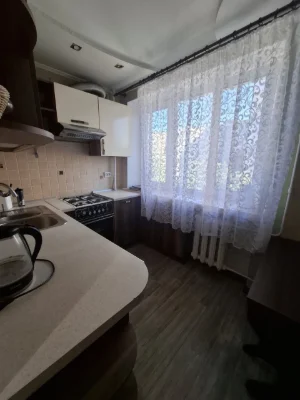 2к квартира на Добровольського- Амазонка