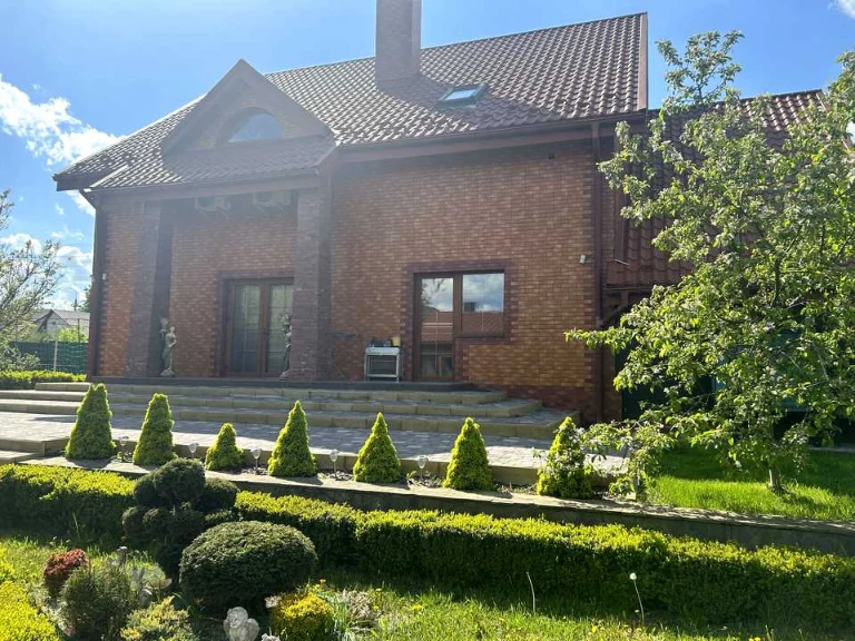 Будинок. Рівне, Золотіївська вул.