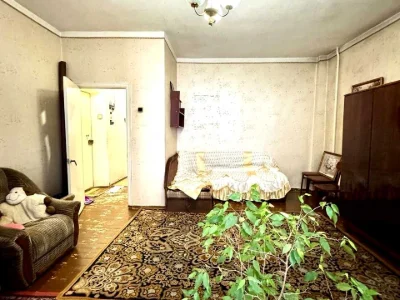 Квартира. Одеса, Середньофонтанська вул.