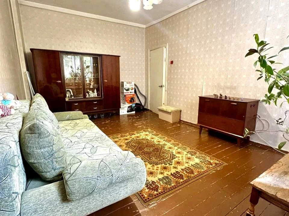 Квартира. Одеса, Середньофонтанська вул.