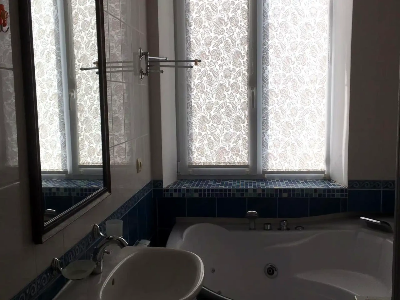 Оренда будинку 200 м² 2 сот.