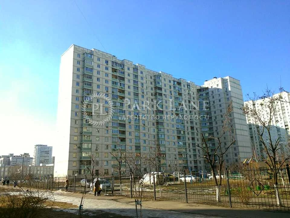 Квартира. Київ, Драгоманова вул.