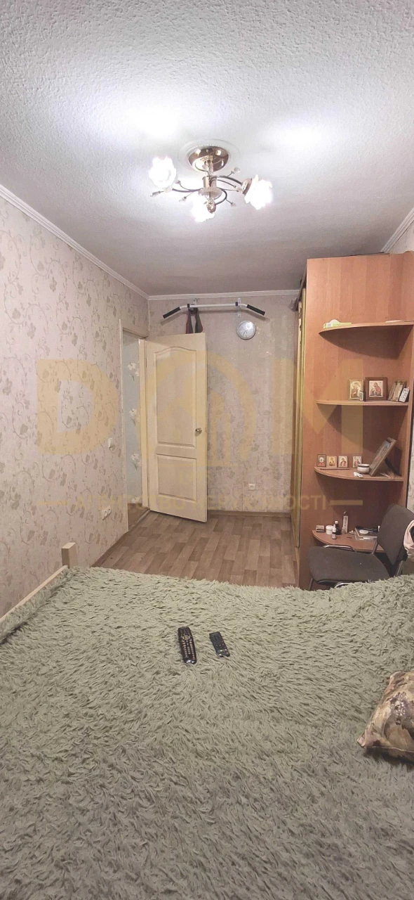 Продам 2-кімнатну квартиру, метро Дорогожичі, вул. Олени Тел
