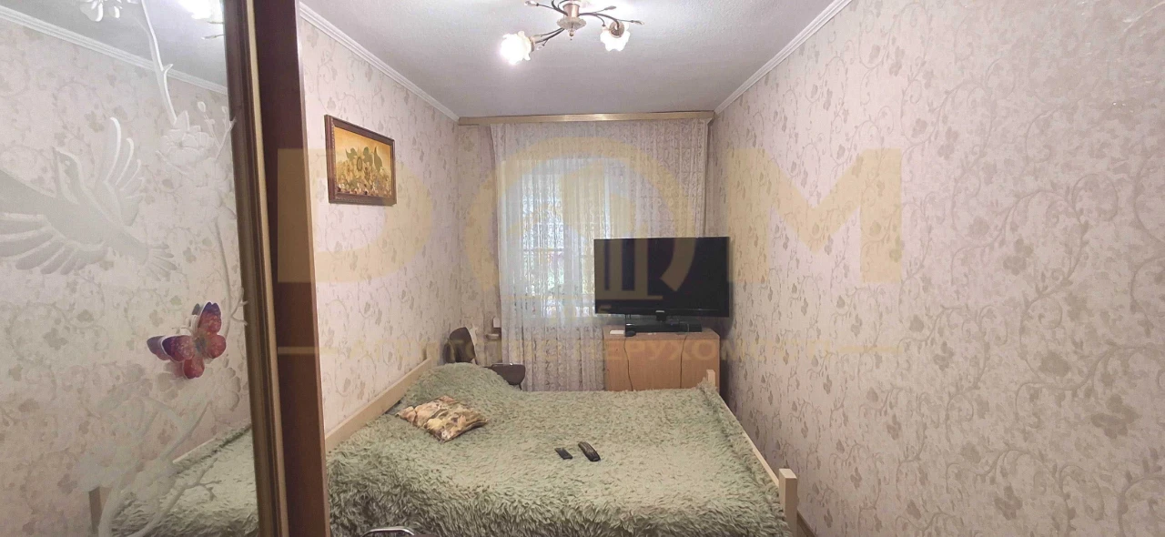 Продам 2-кімнатну квартиру, метро Дорогожичі, вул. Олени Тел