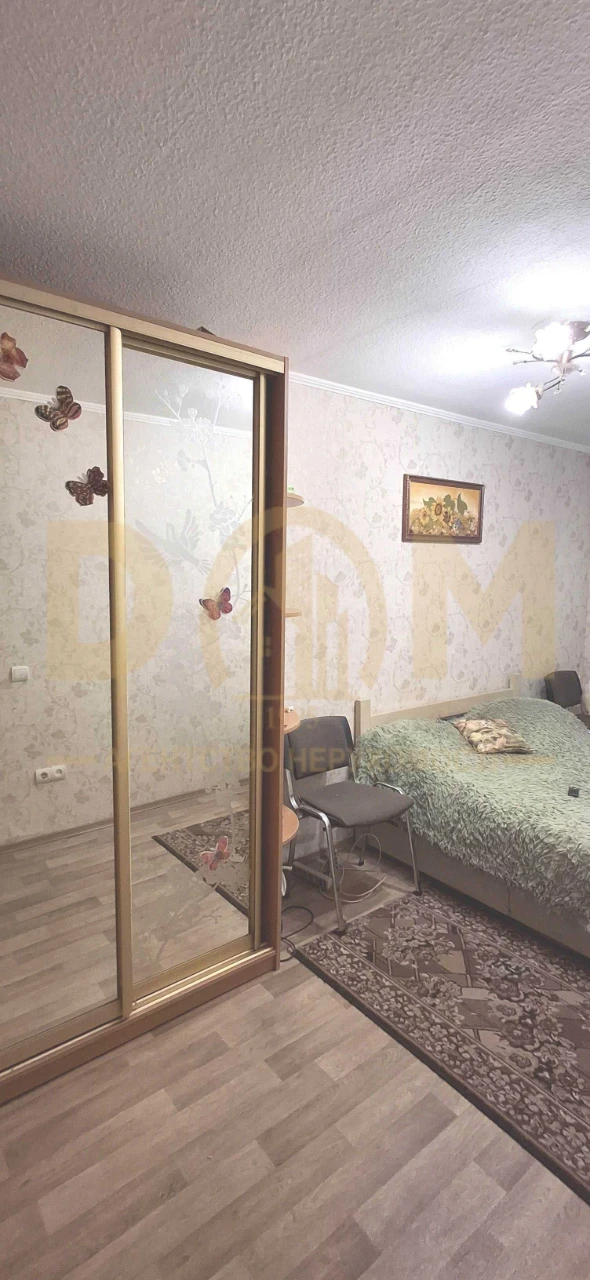 Продам 2-кімнатну квартиру, метро Дорогожичі, вул. Олени Тел