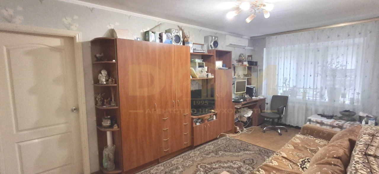 Продам 2-кімнатну квартиру, метро Дорогожичі, вул. Олени Тел