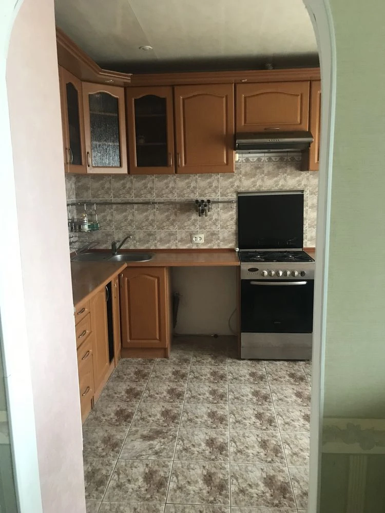 Продаж квартири 3к мебльована