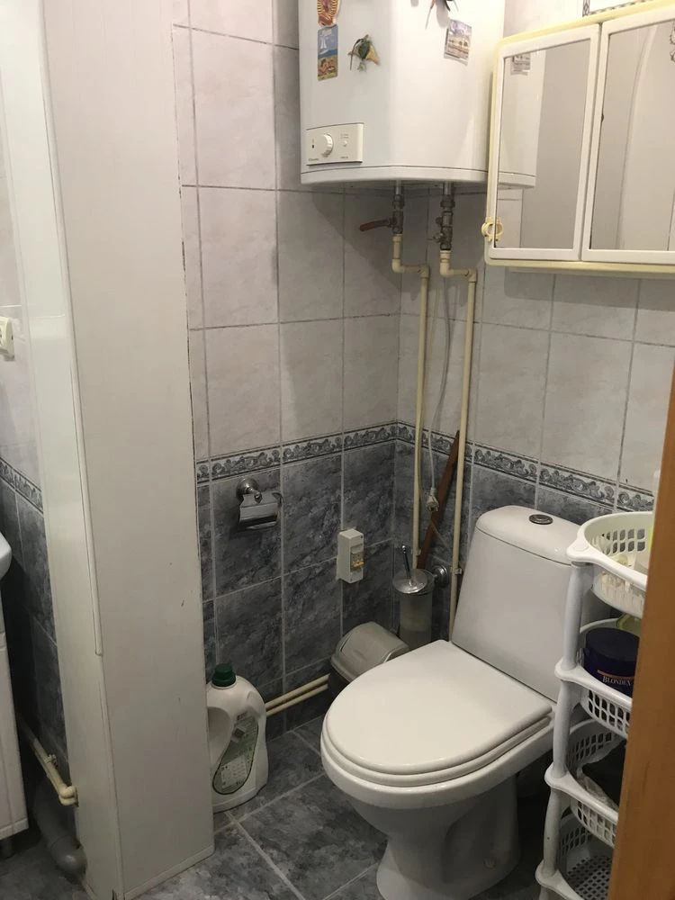 Продаж квартири 3к мебльована