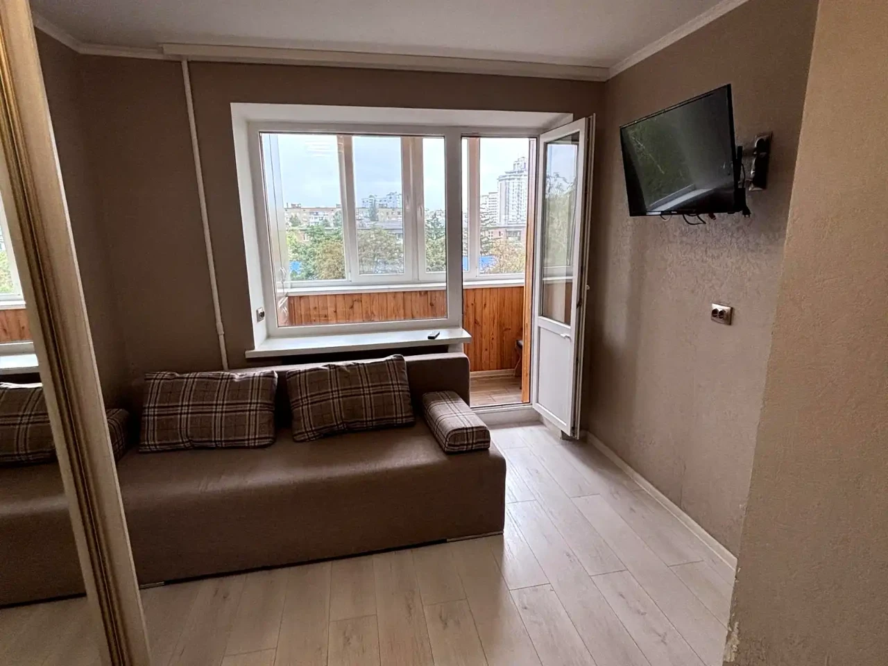Оренда квартири 1-кімн. 30 м² 5/9 пов.