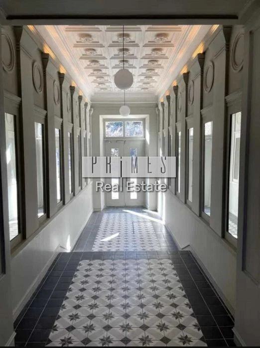 For sale 3 rooms 150m2 design renovation Lypky Government Quarter Institute