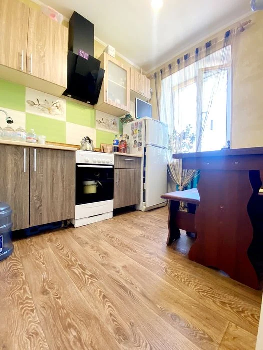 Продам 2 кім квартиру Лиса Гора ,коло тролейбуса
