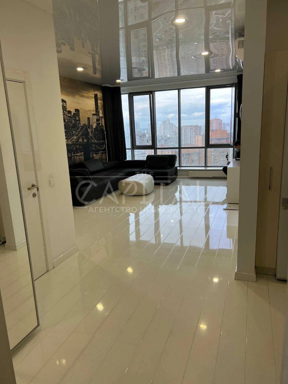Продаж видової квартири в элітному ЖК RiverStone вул. Труска
