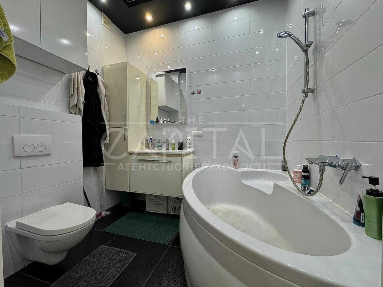 Продаж видової квартири в элітному ЖК RiverStone вул. Труска
