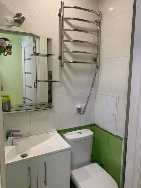 Продам чудову 1-у квартру по вул.Березняківська 16б