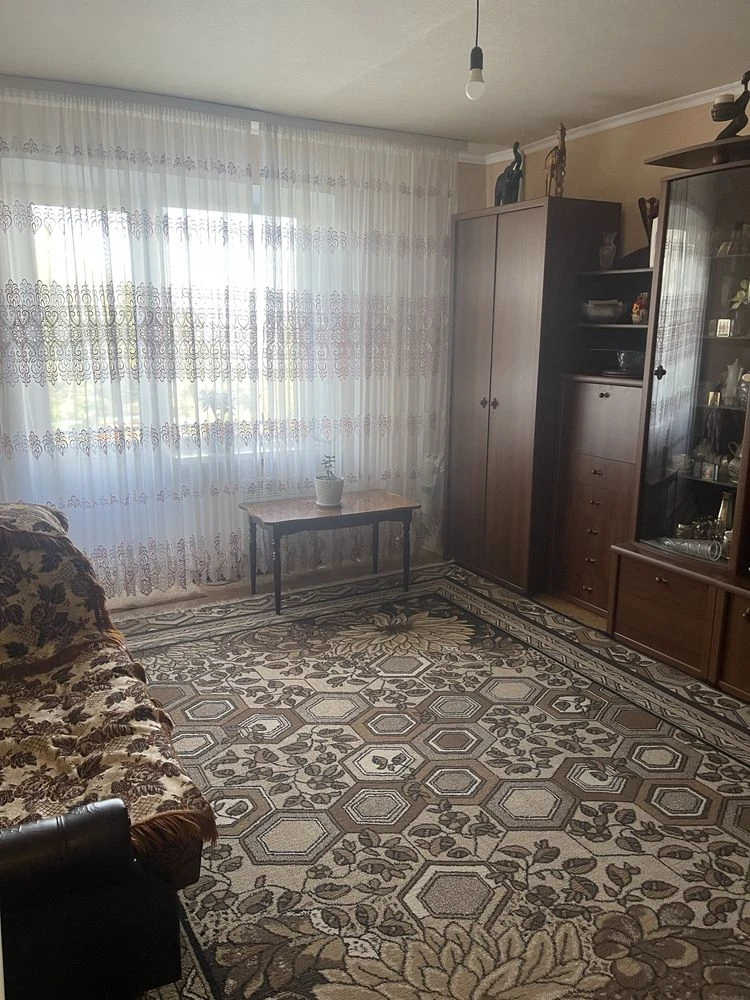 Продам 1 кімнатну квартиру. Кущівка