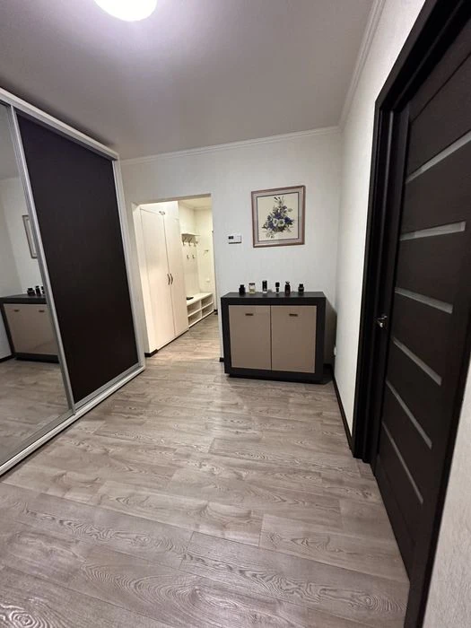 Квартира 2-х комнатная 70м2, от собственника, автономное отопление